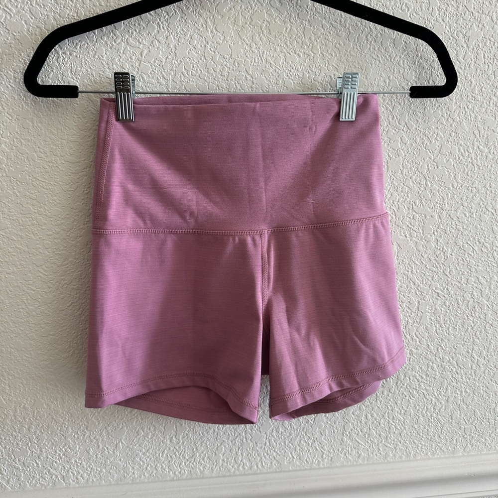 LIKE NEW! Born Primitive Women's Athletic Mauve Shorts Size XS